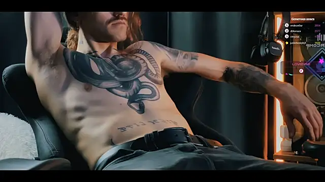 Snapshot of TechnoJesus chatting on December 2024 09:08:01 PM TechnoJesus online show from December 2024 09:08:01 PM