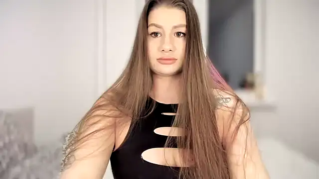 Snapshot of JuicyHelenX chatting on December 2025 03:28:02 PM JuicyHelenX online show from December 2025 03:28:02 PM