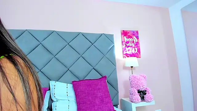 Snapshot of TaylorEvanss chatting on November 2025 07:47:02 PM TaylorEvanss online show from November 2025 07:47:02 PM