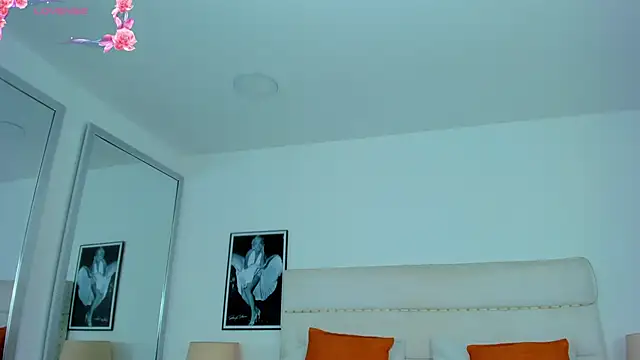 TaylorEvanss online show from July 2026 07:35:02 PM