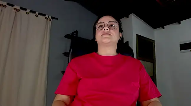 Snapshot of maela1 chatting on December 2024 11:44:02 PM maela1 online show from December 2024 11:44:02 PM