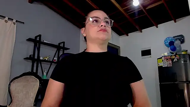 Snapshot of maela1 chatting on October 2025 10:41:02 PM maela1 online show from October 2025 10:41:02 PM