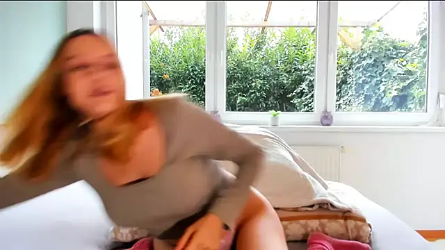 LaurenSommer online show from November 2025 08:25:02 AM