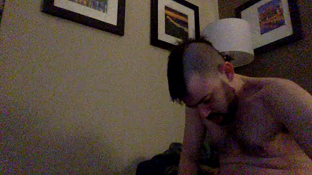 Snapshot of Fr4nk1eFFuxxx chatting on January 2025 07:55:02 AM Fr4nk1eFFuxxx online show from January 2025 07:55:02 AM