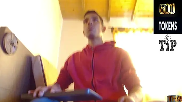 JohanyLatino online show from April 2026 10:04:01 PM