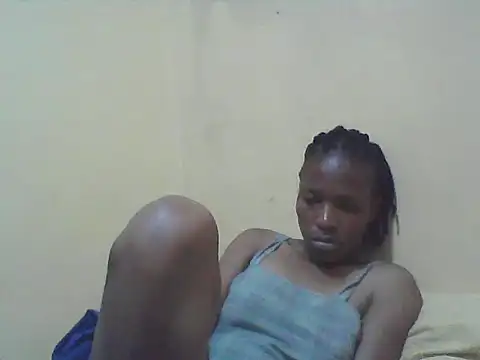 Smillie prety online show from November 2025 03:28:01 AM