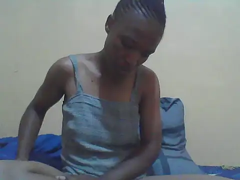 Smillie prety online show from February 2026 03:33:01 AM