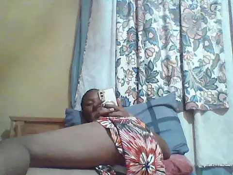 Snapshot of Smillie_prety chatting on July 2026 06:03:02 PM Smillie prety online show from July 2026 06:03:02 PM