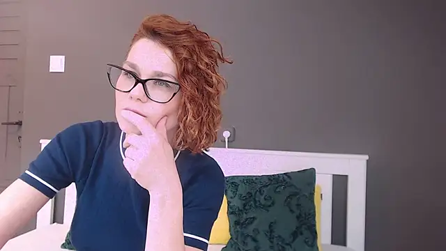 Snapshot of AugustStormS chatting on January 2025 12:59:01 AM AugustStormS online show from January 2025 12:59:01 AM