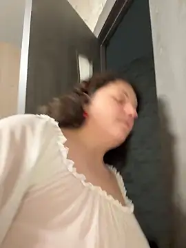 Snapshot of Taisia_W chatting on October 2025 06:57:01 AM Taisia W online show from October 2025 06:57:01 AM