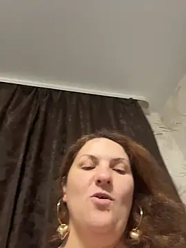 Snapshot of Taisia_W chatting on December 2025 04:36:01 PM Taisia W online show from December 2025 04:36:01 PM