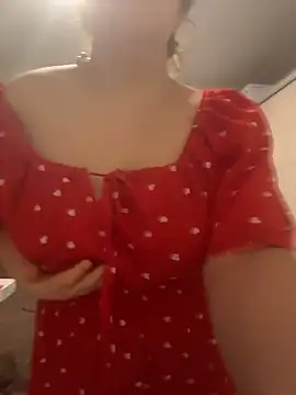 Snapshot of Taisia_W chatting on January 2026 06:30:02 AM Taisia W online show from January 2026 06:30:02 AM