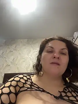 Snapshot of Taisia_W chatting on February 2026 06:48:02 AM Taisia W online show from February 2026 06:48:02 AM