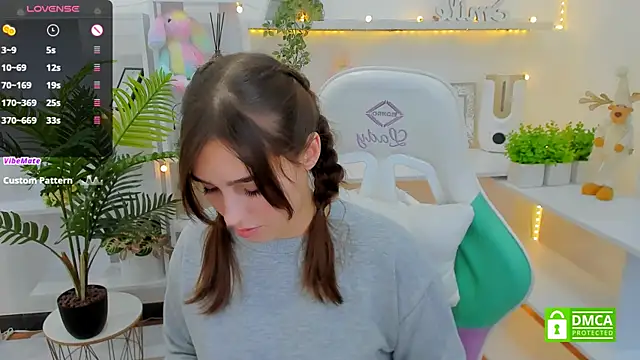  Eliizabeth  online show from January 2025 10:34:02 PM