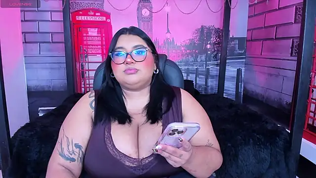 tifanny bigboobs11 online show from March 2026 12:01:01 PM
