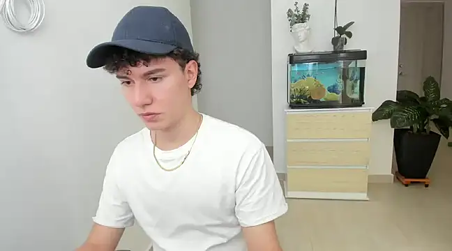 Snapshot of adrian_morelly chatting on January 2025 07:28:02 PM adrian morelly online show from January 2025 07:28:02 PM