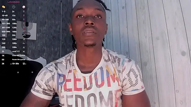 DannSmmith online show from November 2025 12:38:02 PM