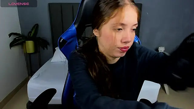 Snapshot of nataly_rodri chatting on January 2025 12:14:01 PM nataly rodri online show from January 2025 12:14:01 PM