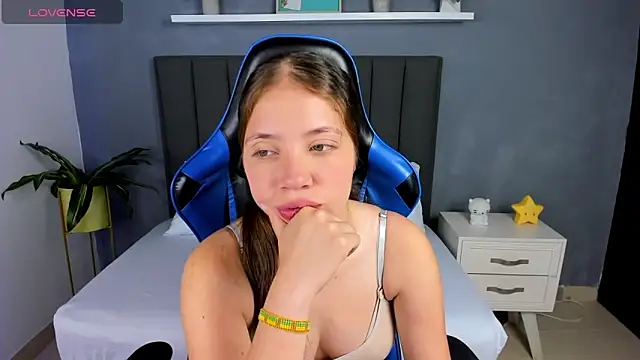 Snapshot of nataly_rodri chatting on January 2025 12:09:01 PM nataly rodri online show from January 2025 12:09:01 PM