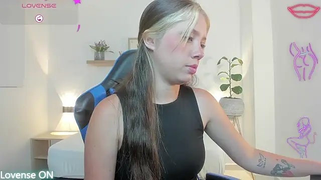 nataly rodri online show from April 2026 02:03:02 AM