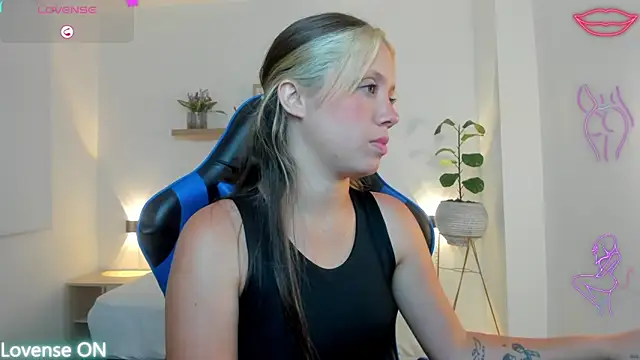 nataly rodri online show from April 2026 02:04:02 AM
