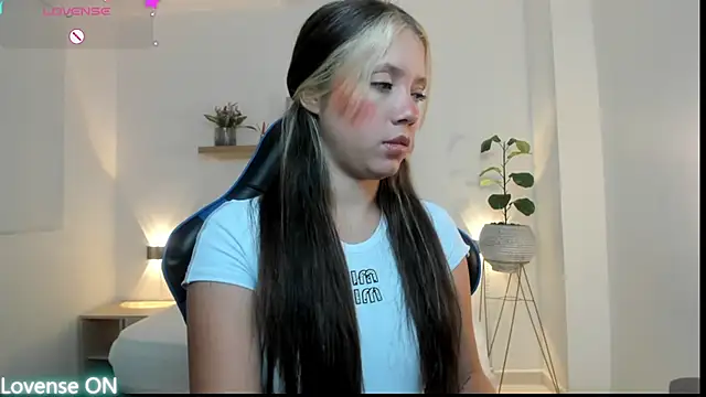 nataly rodri online show from May 2026 02:18:01 AM