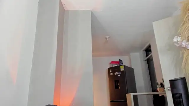 GarciaMilu online show from May 2026 11:24:02 PM