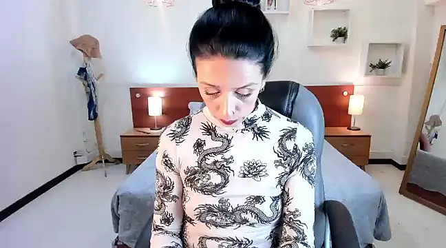 Snapshot of Kristen_Garner chatting on January 2025 12:07:01 AM Kristen Garner online show from January 2025 12:07:01 AM