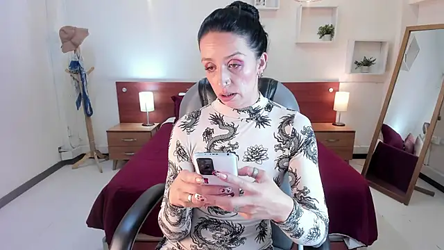 Snapshot of Kristen_Garner chatting on February 2025 12:19:02 AM Kristen Garner online show from February 2025 12:19:02 AM