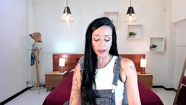 Snapshot of Kristen_Garner chatting on February 2025 08:45:01 PM Kristen Garner online show from February 2025 08:45:01 PM