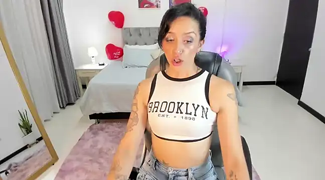 Snapshot of Kristen_Garner chatting on February 2025 07:53:01 PM Kristen Garner online show from February 2025 07:53:01 PM