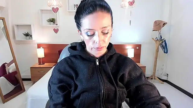 Snapshot of Kristen_Garner chatting on February 2025 12:19:02 AM Kristen Garner online show from February 2025 12:19:02 AM