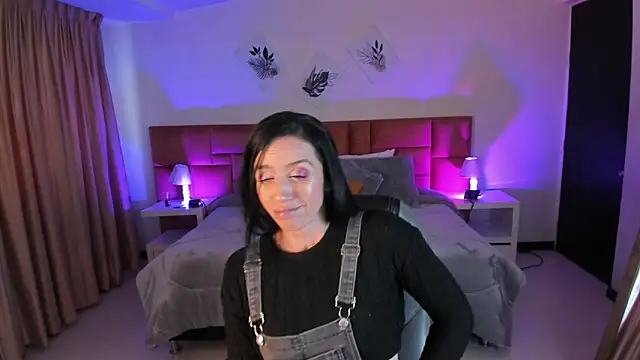 Snapshot of Kristen_Garner chatting on September 2025 07:37:02 PM Kristen Garner online show from September 2025 07:37:02 PM