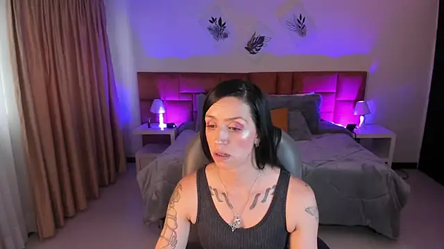 Snapshot of Kristen_Garner chatting on September 2025 07:48:01 PM Kristen Garner online show from September 2025 07:48:01 PM