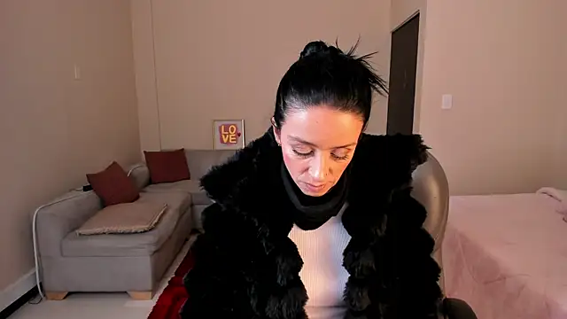 Kristen Garner online show from May 2026 07:40:02 PM