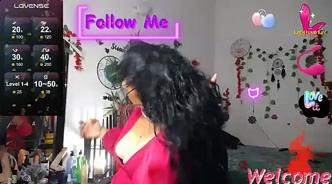 Snapshot of YourWhoreXX chatting on January 2025 09:37:01 PM YourWhoreXX online show from January 2025 09:37:01 PM