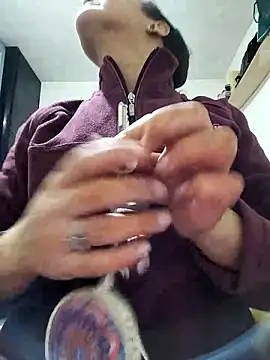 lolo890 online show from February 2026 11:03:02 PM