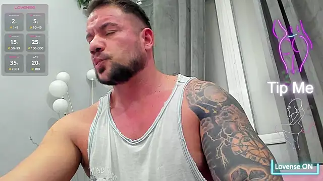 musclemonster31 online show from March 2025 08:21:02 PM