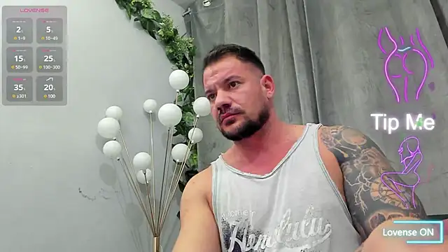 musclemonster31 online show from March 2025 06:10:01 AM