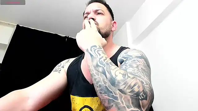 musclemonster31 online show from January 2026 09:09:01 PM