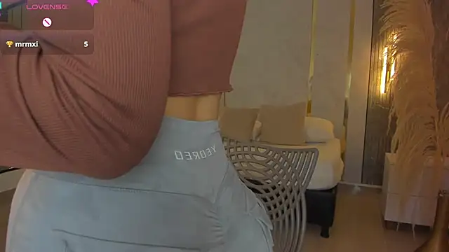 Snapshot of riley_sierra chatting on April 2026 12:54:01 PM riley sierra online show from April 2026 12:54:01 PM