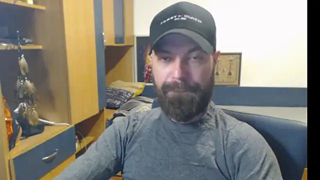 Snapshot of DoubleJake chatting on October 2025 05:16:02 AM DoubleJake online show from October 2025 05:16:02 AM