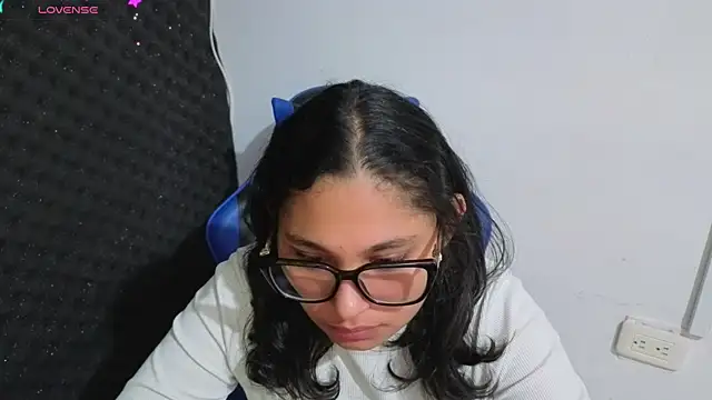 Cuteprincess21 online show from April 2026 01:11:01 PM