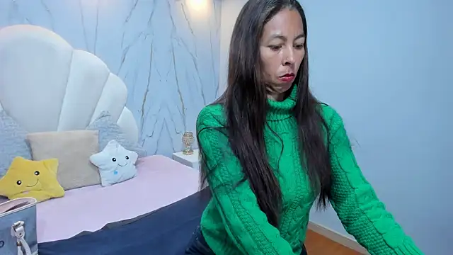 Snapshot of Rosalinda_Cortez chatting on December 2024 03:53:02 PM Rosalinda Cortez online show from December 2024 03:53:02 PM