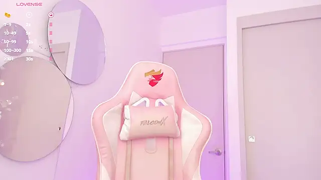 mia yourmommy online show from February 2025 03:41:02 PM