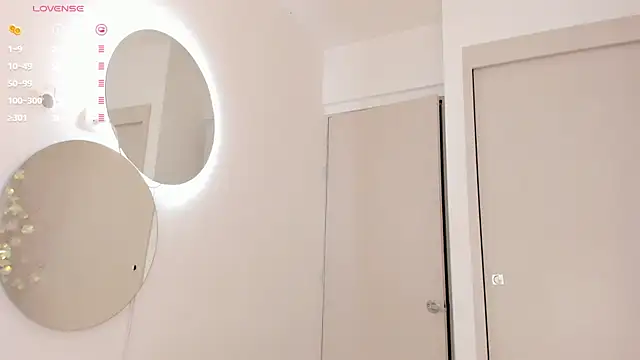 mia yourmommy online show from March 2025 02:41:02 AM