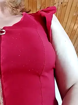 Snapshot of adriana71 chatting on February 2025 04:31:01 AM adriana71 online show from February 2025 04:31:01 AM