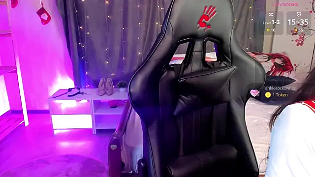 Michel Momsen online show from March 2026 12:54:01 PM