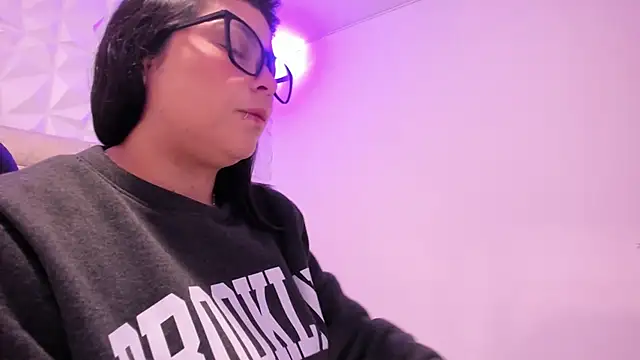 PauletteJ online show from February 2026 11:51:01 AM