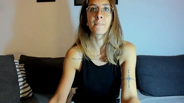 DesireMore90 online show from September 2025 09:15:01 PM